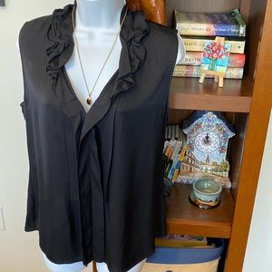 Classy Elie Tahari black silk sleeveless blouse